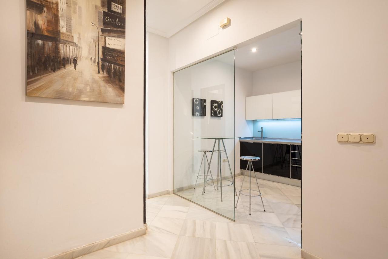 Urbe10 Cister 1 Bedroom Apartment Málaga Exterior foto